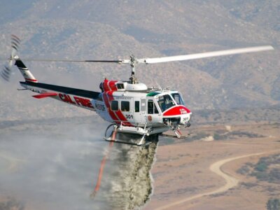 CAL FIRE C301 hits a hot spot on the relay fire south of Beaumont